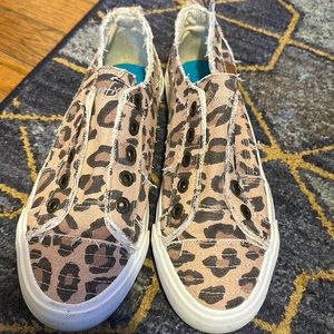 Blowfish Womens Slip ons